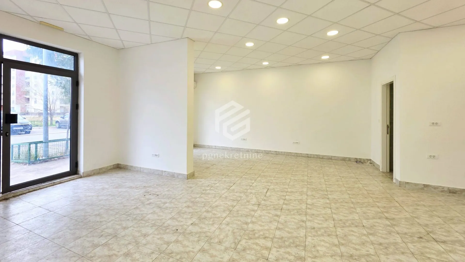 Rent, office space, 75m², Stari Aerodrom, Podgorica