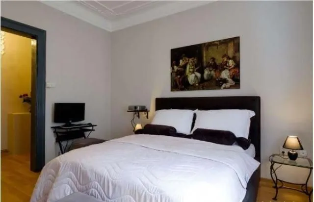 Izdavanje, četvorosoban stan, 120m², Stari Grad, Beograd