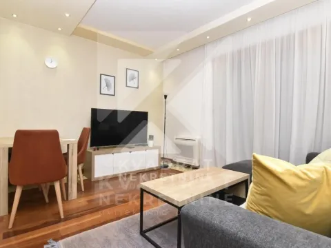 Izdavanje, dvosoban stan, 64m², Centar, Podgorica - image 2