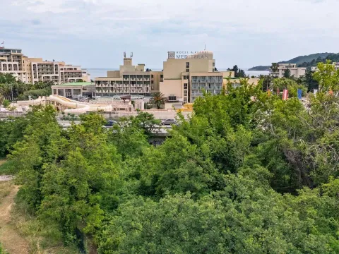 Sale, one bedroom apartment, 47m², Bečići, Budva - image 20