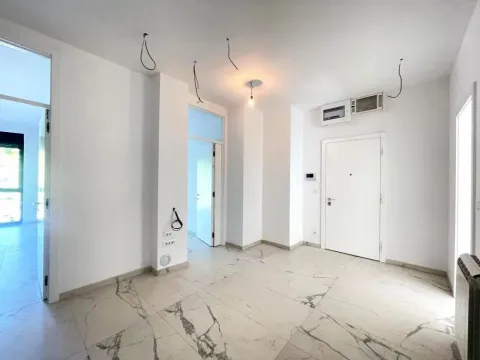 Izdavanje, poslovni prostor, 94m², Vračar Hram, Vračar Sve Podlokacije - image 2