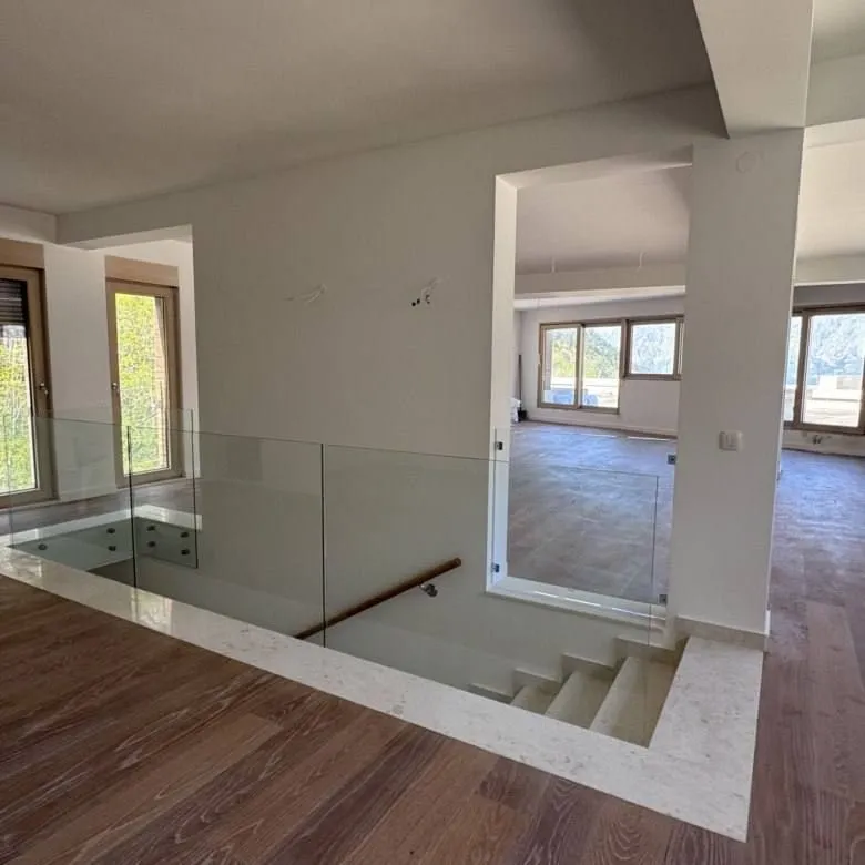 Prodaja, kuća, 173m², Centar, Kotor