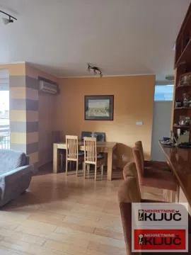 Prodaja, dvosoban stan, 69m², Bulevar Oslobodjenja, Novi Sad Sve Podlokacije - image 3