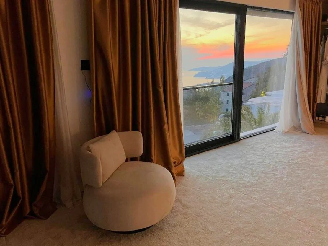 Sale, house, 257m², Kuljače, Budva
