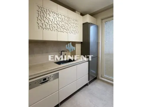 Izdavanje, četvorosoban stan, 197m², Čukarica, Beograd - image 5