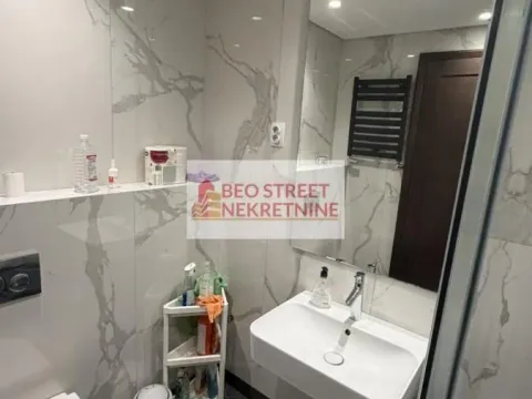 Izdavanje, poslovni prostor, 30m², Savski Venac, Beograd - image 4