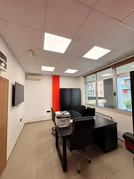 Rent, office space, 22m², Bulevar Evrope, Novi Sad Sve Podlokacije