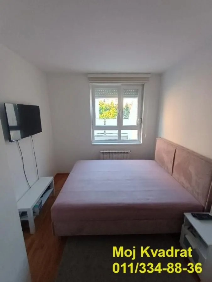 Izdavanje, trosoban stan, 107m², Kluz, Zvezdara Sve Podlokacije