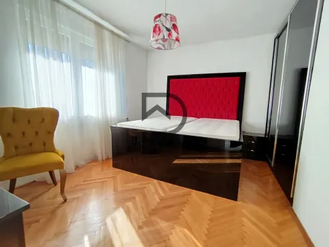 Izdavanje, stan, 330m², Tološi, Podgorica - image 8