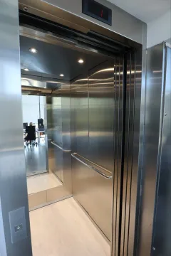 Rent, office space, 1200m², Utjeha, Bar - image 10