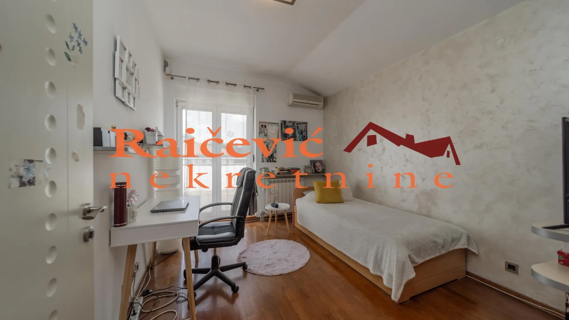 Prodaja, četvorosoban stan, 142m², Savski Venac, Beograd