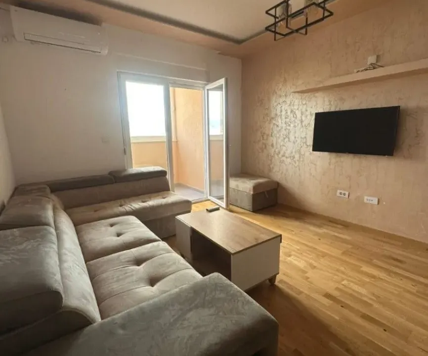 Izdavanje, jednosoban stan, 48m², Tuški Put, Podgorica