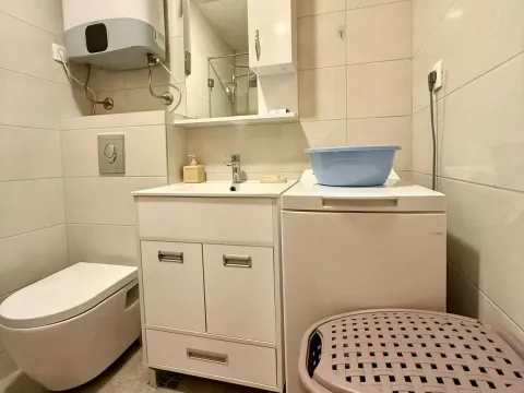 Rent, one bedroom apartment, 50m², Pobrežje, Podgorica - image 11