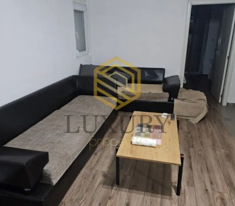 Izdavanje, jednosoban stan, 50m², Stari Aerodrom, Podgorica