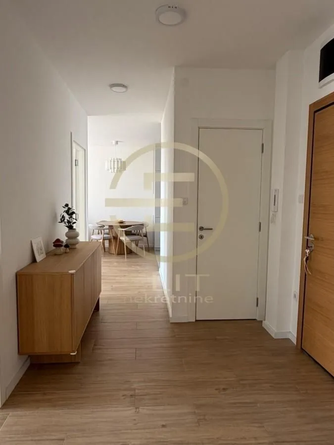 Prodaja, stan, 74m², Telep, Novi Sad Sve Podlokacije