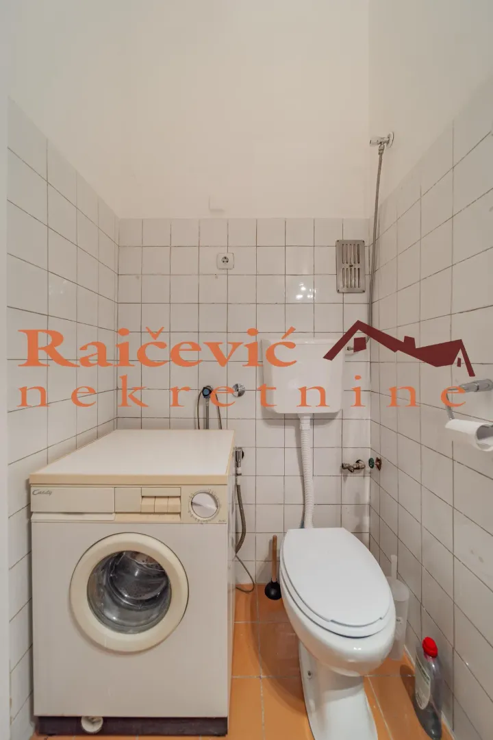 Izdavanje, jednosoban stan, 44m², Zemun Sve Podlokacije, Beograd