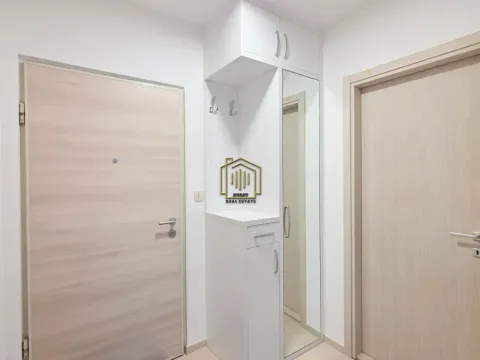 Prodaja, jednosoban stan, 43m², Stari Aerodrom, Podgorica - image 9