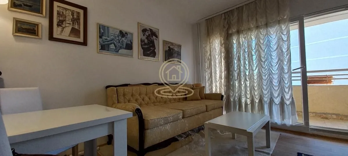 Rent, two bedroom apartment, 40m², Stari Grad, Beograd