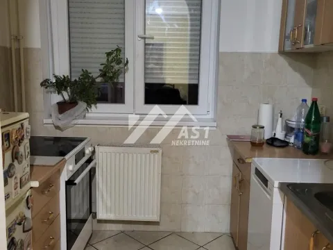 Izdavanje, trosoban stan, 82m², Podbara, Novi Sad Sve Podlokacije - image 5