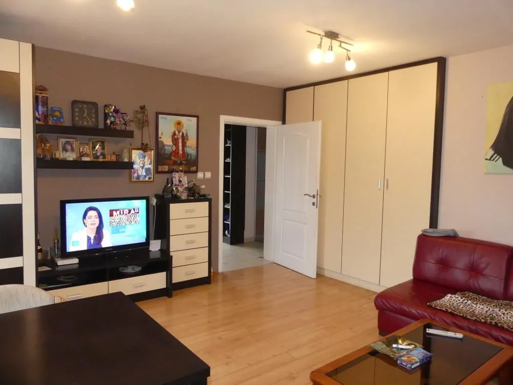 Prodaja, kuća, 169m², Trnava, Jagodina