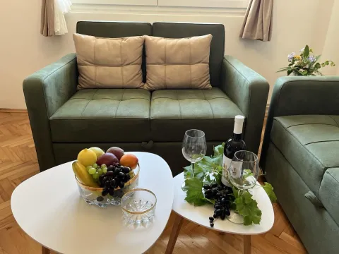 Rent, two bedroom apartment, 68m², Gornja Lastva, Tivat - image 4