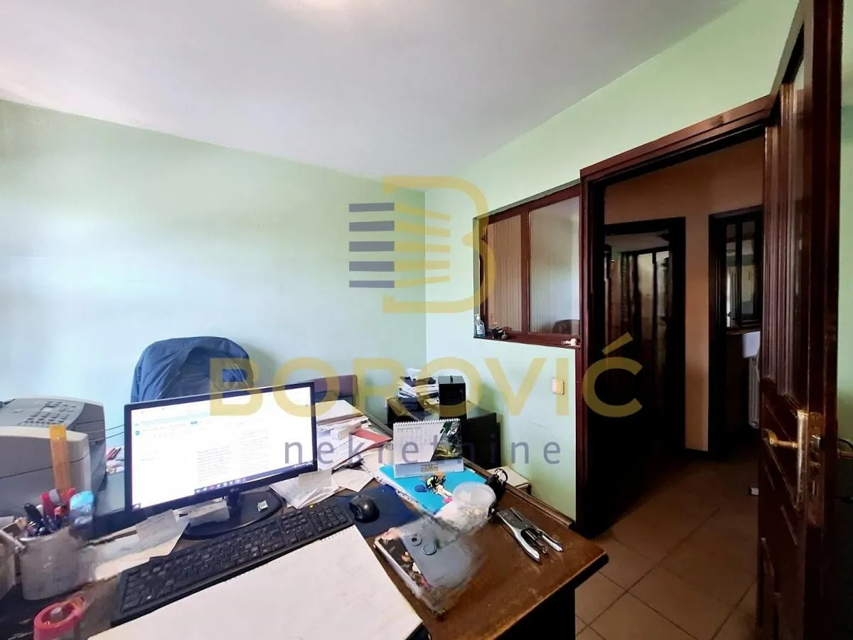 Rent, office space, 560m², Veliki Mokri Lug, Zvezdara Sve Podlokacije