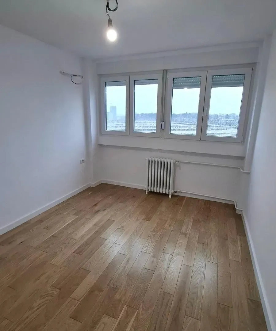 Prodaja, četvorosoban stan, 95m², Novi Beograd Blok 37, Novi Beograd Sve Podlokacije