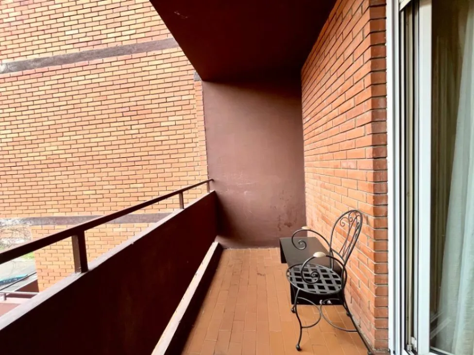 Izdavanje, četvorosoban stan, 105m², Kanarevo Brdo, Beograd