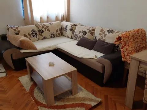 Stan na dan, stan, 32m2, Cetinje Stan na dan, stan, 32m2, Cetinje