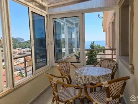 Prodaja, dvosoban stan, 74m², Petrovac, Budva