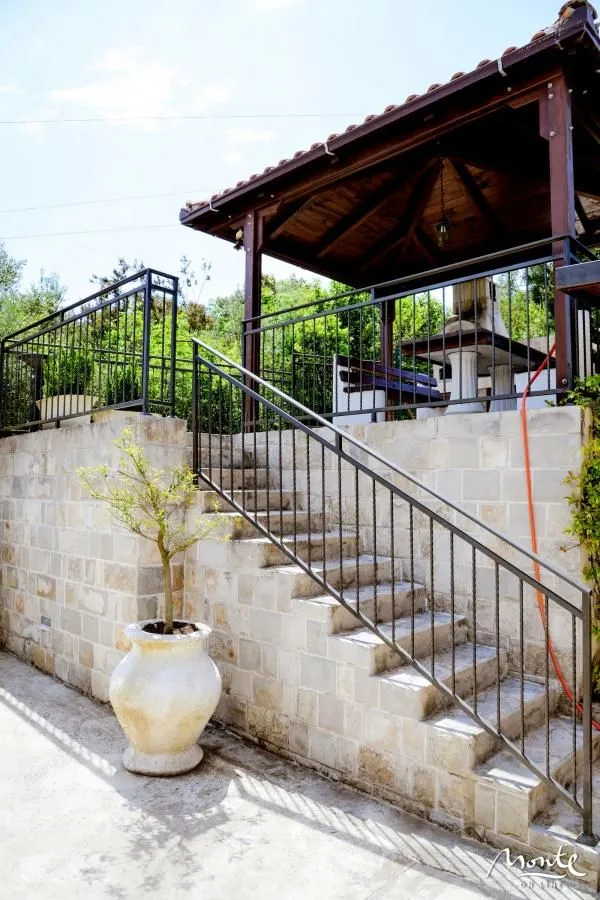 Sale, two bedroom apartment, 74m², Krašići, Tivat