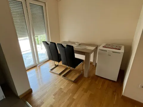 Izdavanje, jednosoban stan, 40m², Zabjelo, Podgorica - image 4
