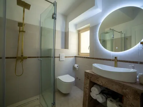 Rent, house, 315m², Tivat, Crna Gora - image 17