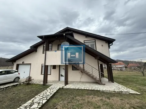 Sale, house, 214m², Glavinci, Jagodina - image 1