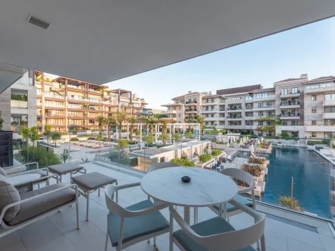 Prodaja, jednosoban stan, 80m², Porto Montenegro, Tivat - image 2