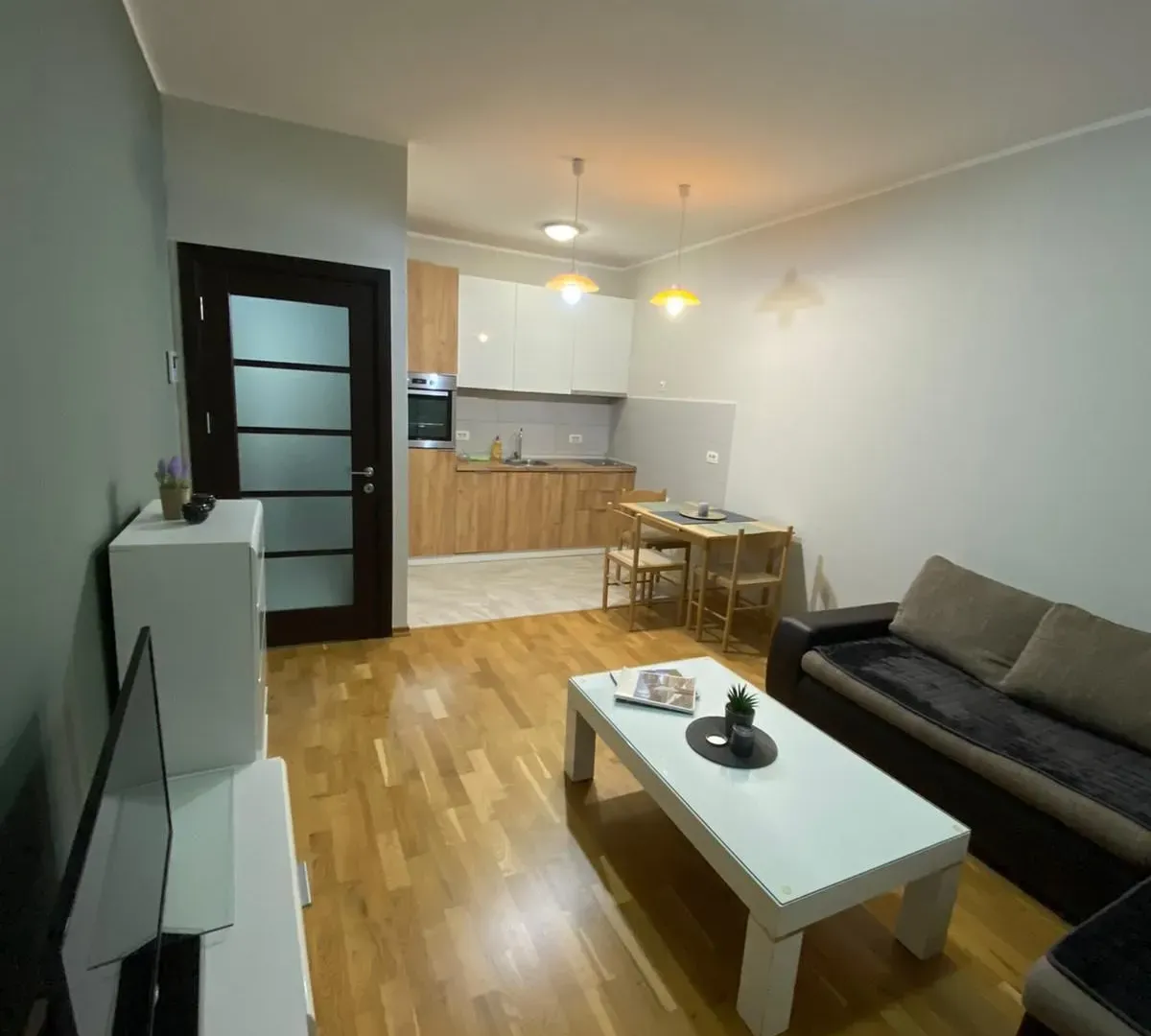 Izdavanje, jednosoban stan, 43m², Zabjelo, Podgorica