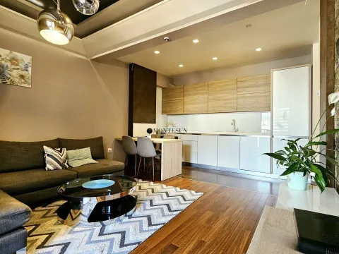 Izdavanje, dvosoban stan, 54m², Centar, Budva - image 5