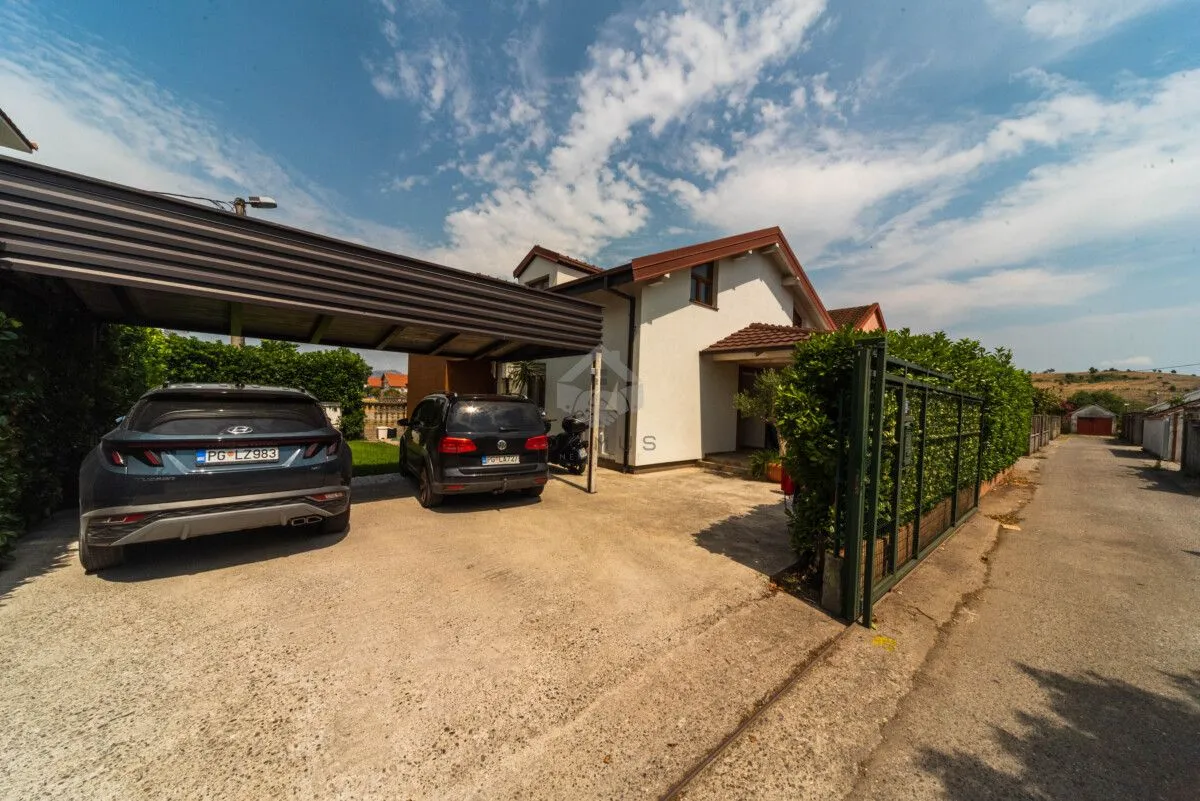 Prodaja, kuća, 200m², Donja Gorica, Podgorica