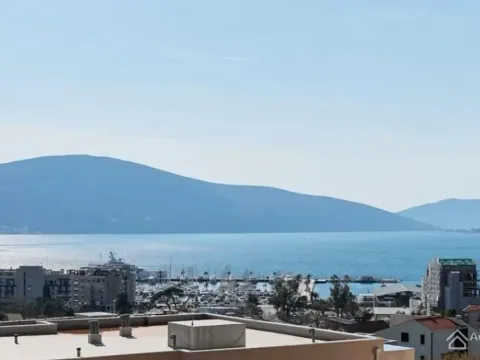 Prodaja, dvosoban stan, 71m², Centar, Tivat - image 4