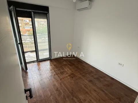 Prodaja, dvosoban stan, 67m², Stari Aerodrom, Podgorica - image 5