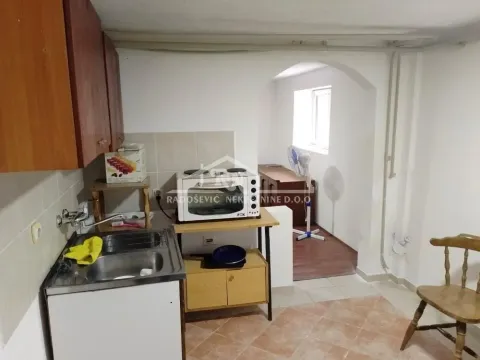 Rent, one bedroom apartment, 30m², Banovo Brdo, Beograd - image 1