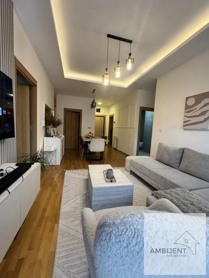 Prodaja, trosoban stan, 69m², Stari Banovci, Stara Pazova