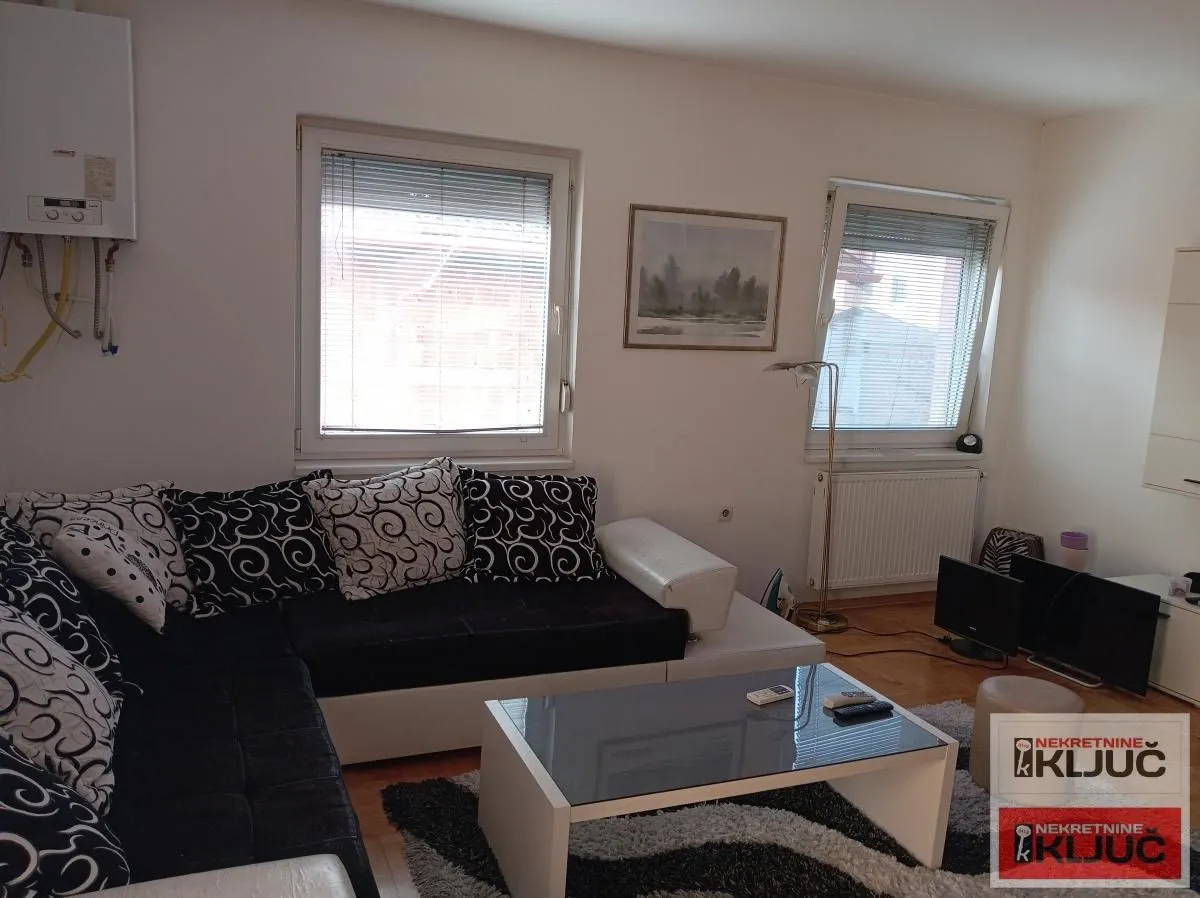 Prodaja, trosoban stan, 64m², Adice, Novi Sad Sve Podlokacije