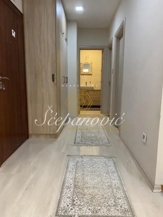 Prodaja, dvosoban stan, 55m², Bulevar patrijarha Pavla, Novi Sad Sve Podlokacije