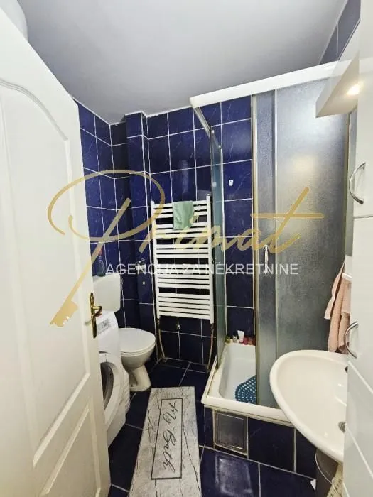 Prodaja, četvorosoban stan, 74m², Palilula Sve Podlokacije, Beograd