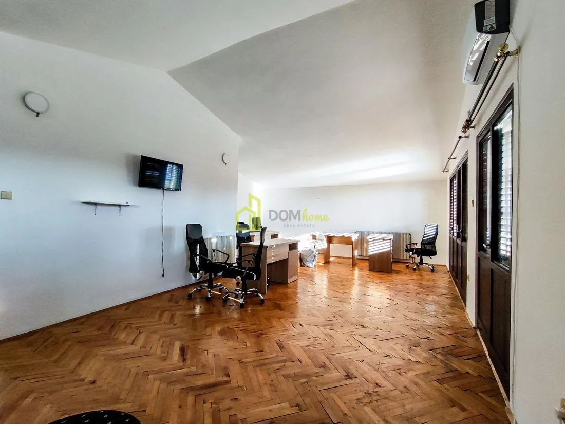 Rent, office space, 150m², Krivi Most, Podgorica