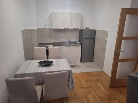 Rent, one bedroom apartment, 48m², Stari Aerodrom, Podgorica - image 4