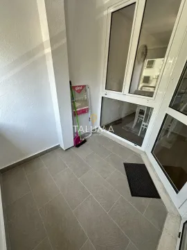 Rent, three bedroom apartment, 100m², City Kvart, Podgorica - image 14