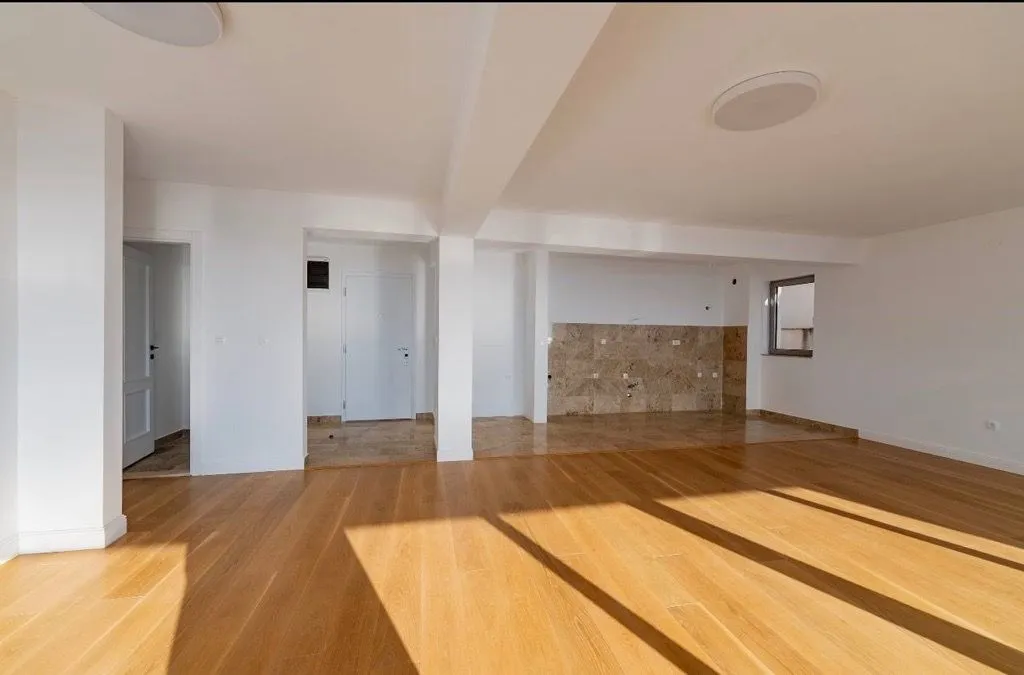 Sale, three bedroom apartment, 160m², Pržno, Budva