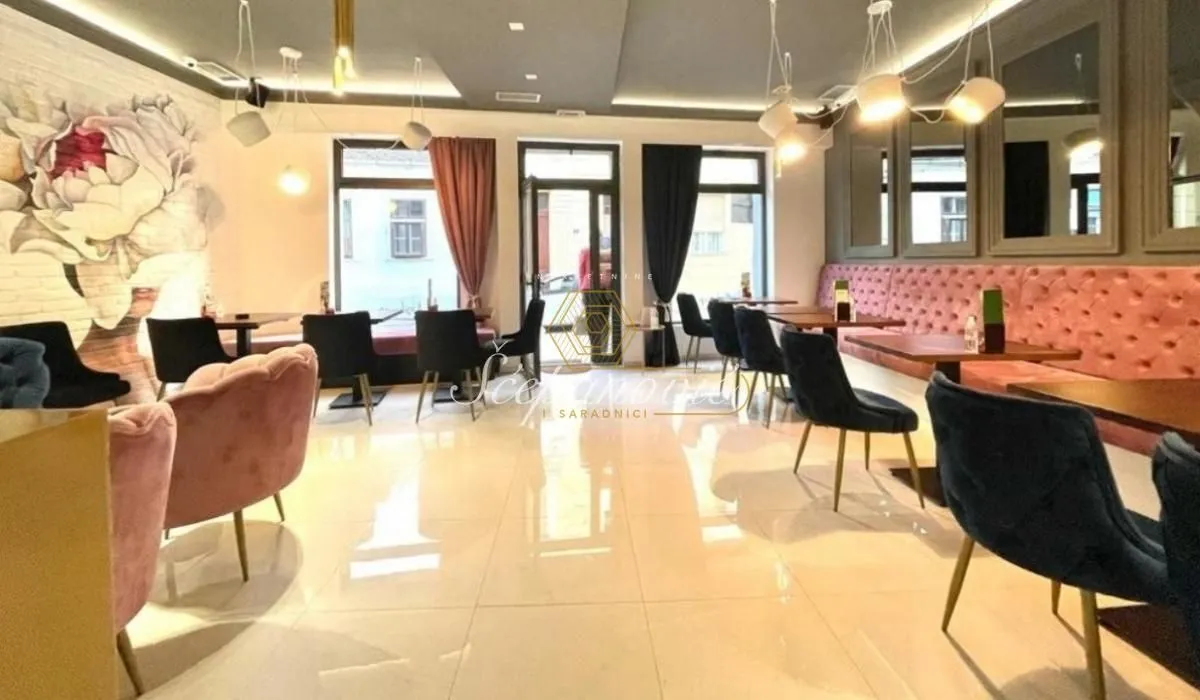 Sale, office space, 205m², Centar, Novi Sad